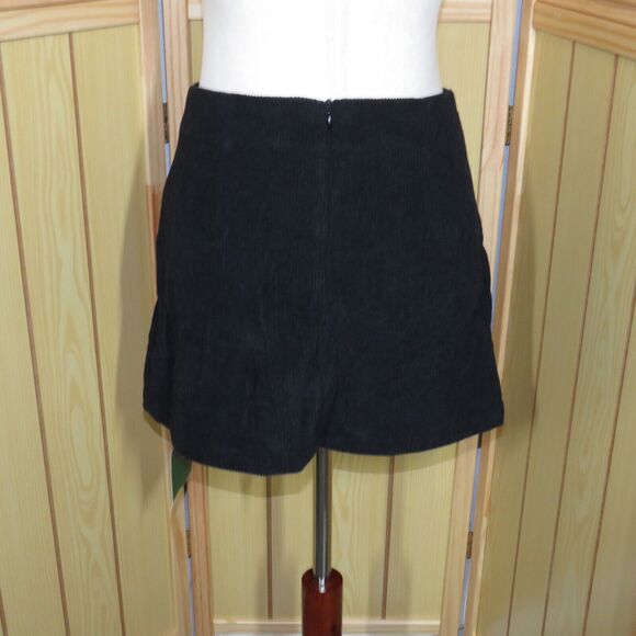 Halara Black Corduroy Mini Skort Back Zip Closure Size XS - Picture 8 of 10